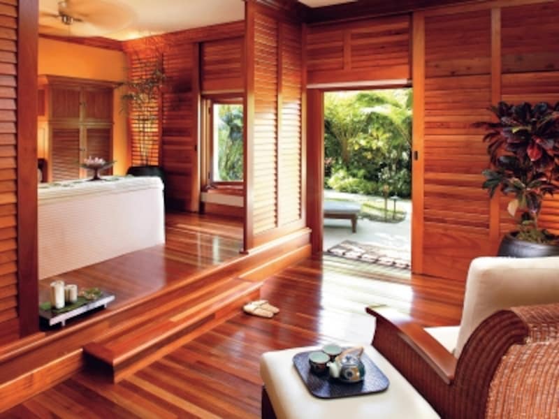 ワイキキの喧騒を忘れてリラックスできるザ・カハラ・ホテル＆リゾートの隠れ家スパ。プライベートヴィラ9室を完備