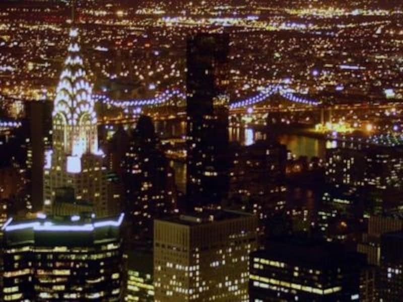 クライスラービルの美しさは必見