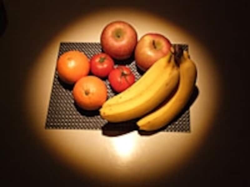 レンズ付きのLED電球