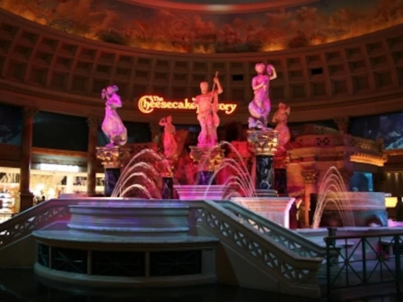 火と水の神が戦うショー