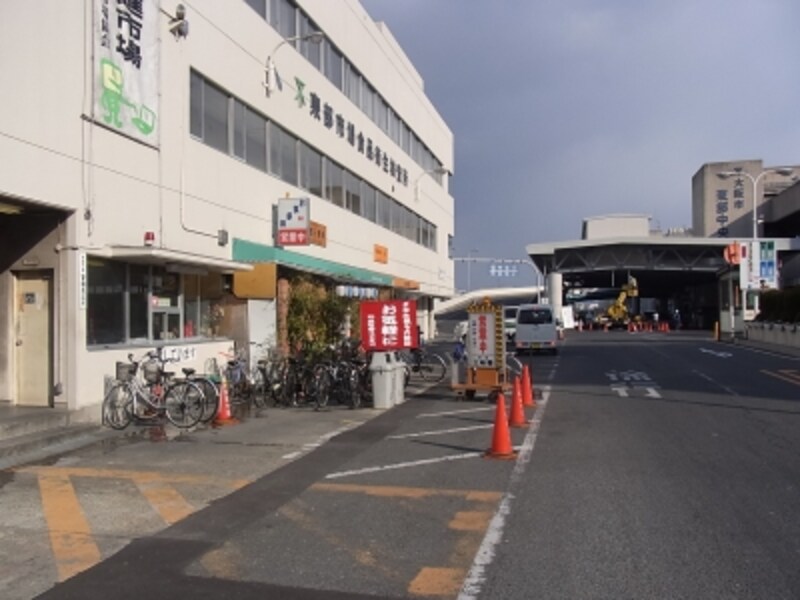 東部市場、中の食堂