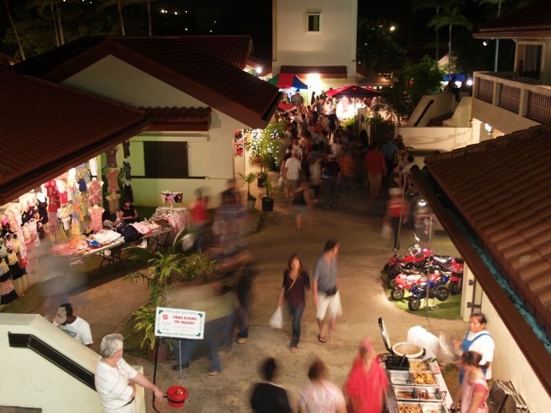 チャモロヴィレッジのナイトマーケット