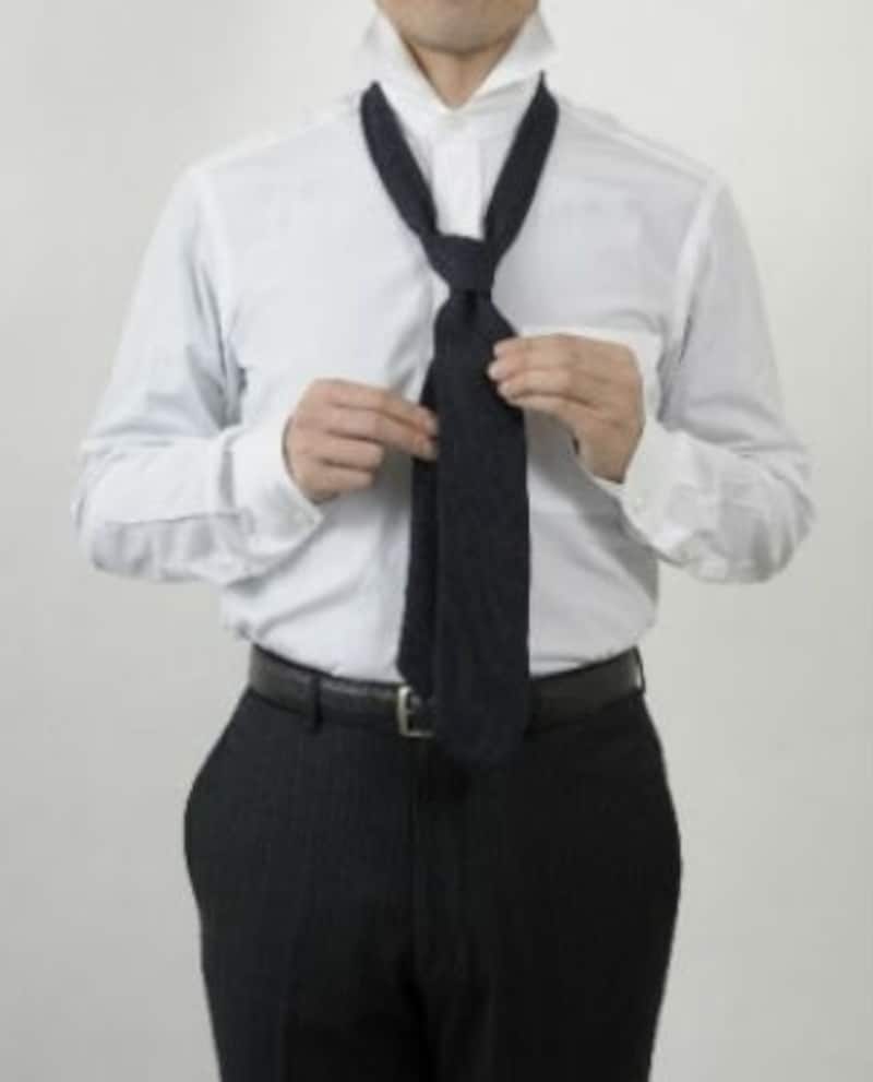 ネクタイ,結び方,プレーンノット