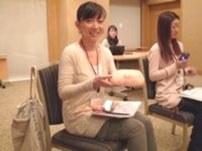 脂肪の塊1kgを持たされ、カラダに付いた時を想像!!!!