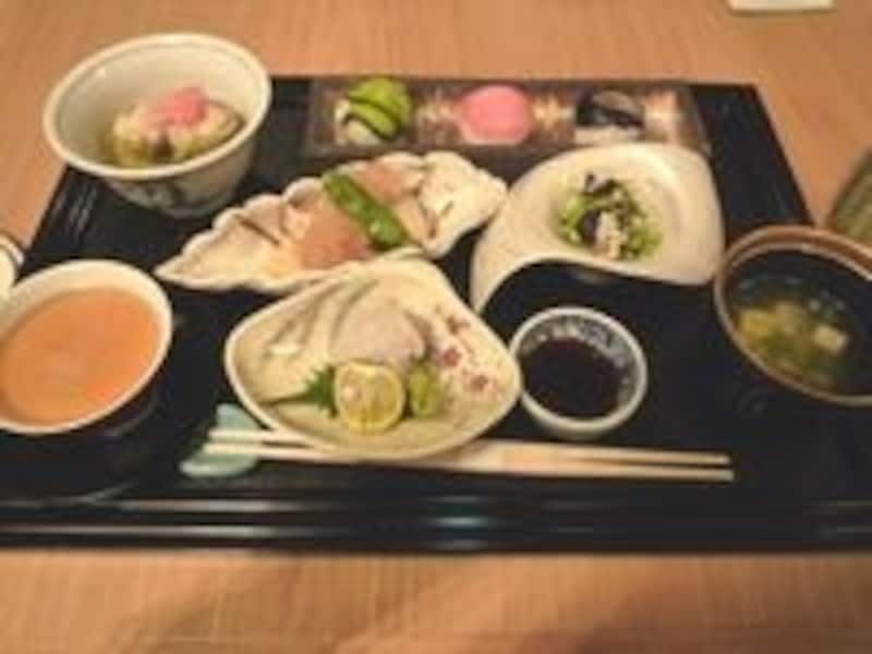 品数豊富で総カロリーは約500kcalのレシピは参考にしたいもの！