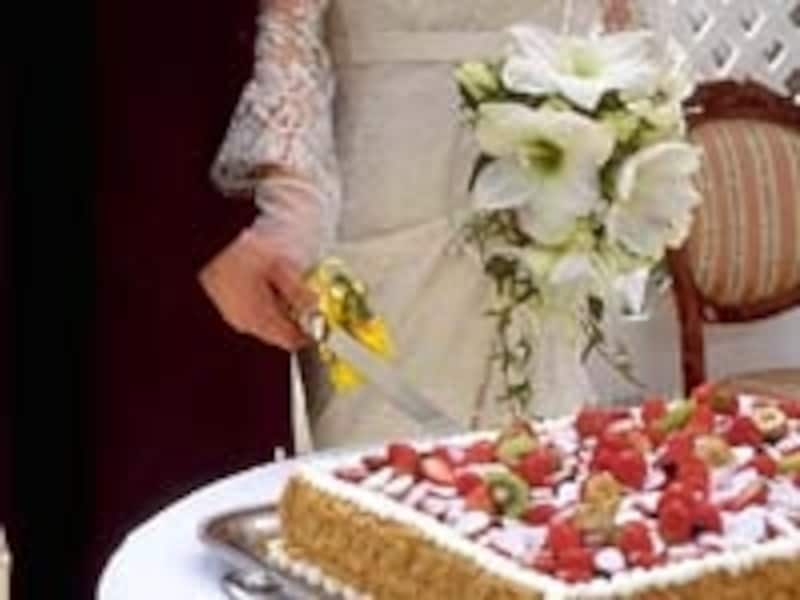 結婚式の費用は高額傾向。両家で費用分担をしっかり決めておきたい
