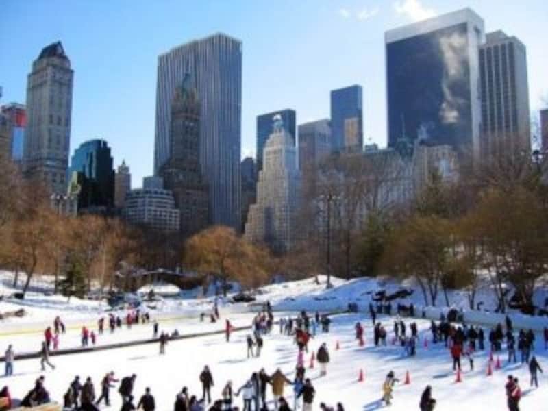 ニューヨークでは、アイススケートはメジャーな冬のアクティビティ