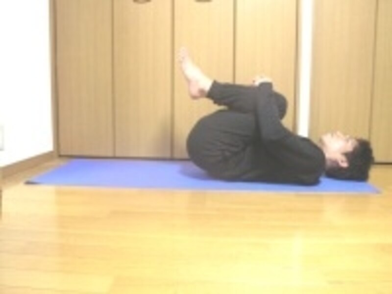 布団の中で行ってもOKです。まるくなりましょう