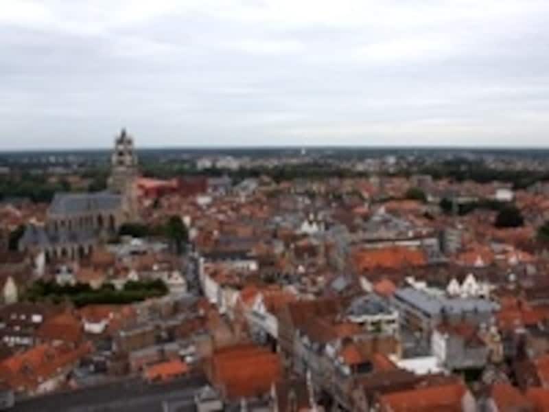 世界遺産の町並みを眺める