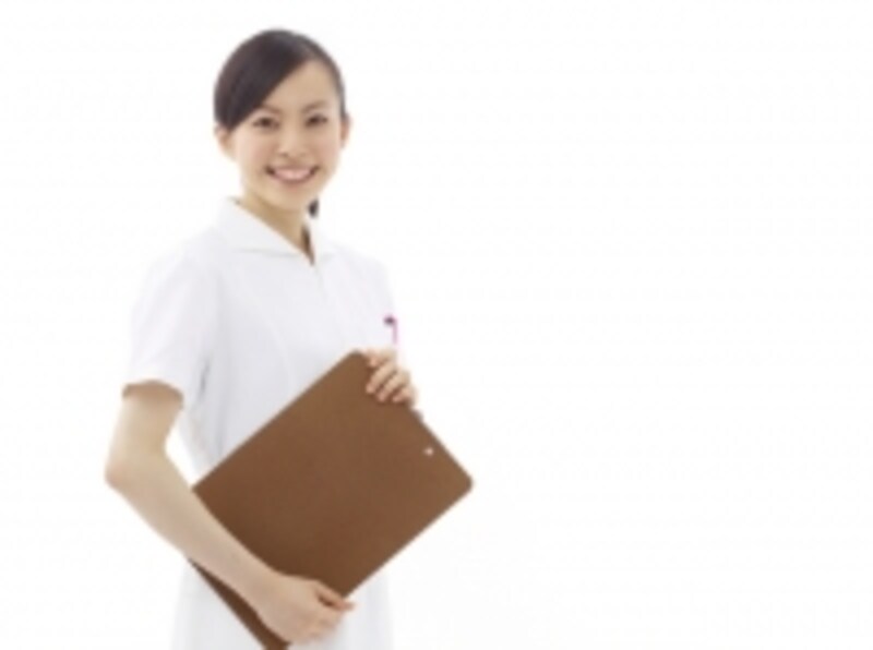 看護師として明るく笑顔で働ける職場を見つけるために、転職に役立つ知識を身につけましょう