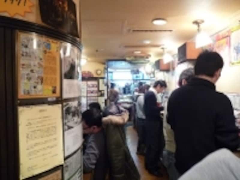 ビア＆カフェBERG（ベルク）【新宿駅】