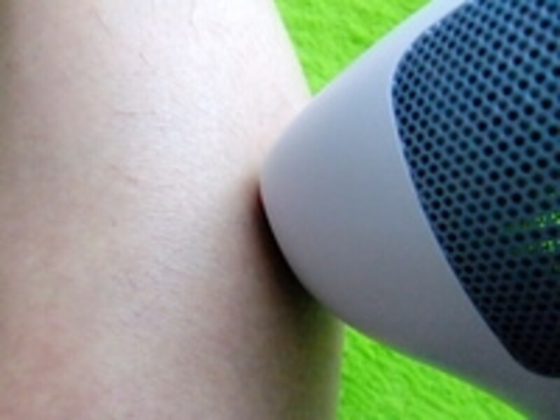 肌に当てると「ピッ」