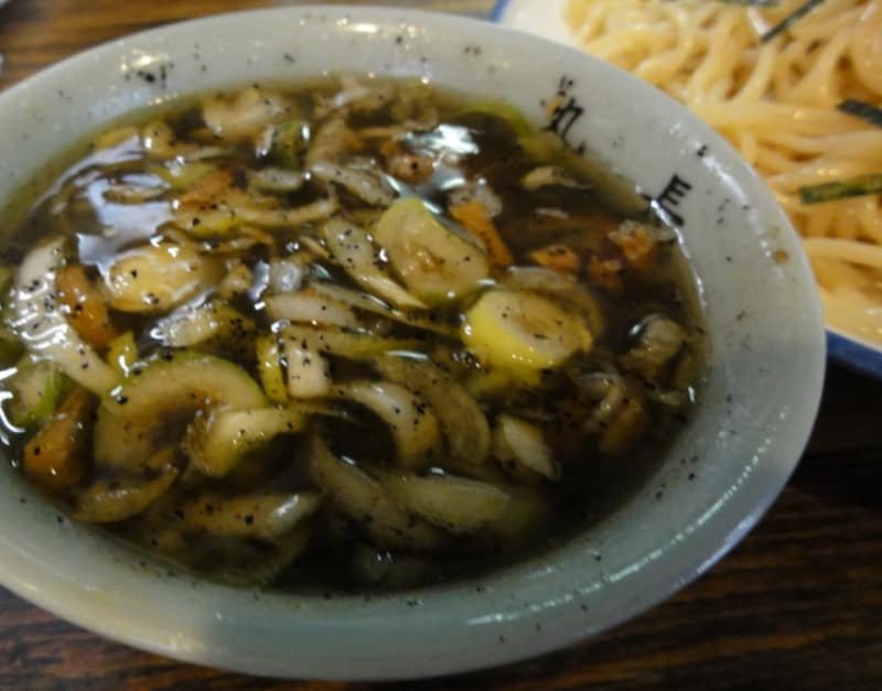 甘く、酸っぱく、辛い味付け