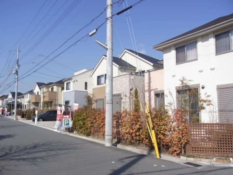 新築戸建ての街並。西神南