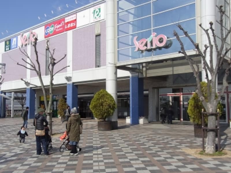 西神南駅前、セリオ