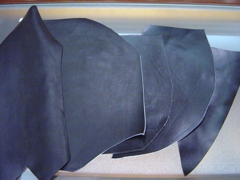 黒革バリエーション