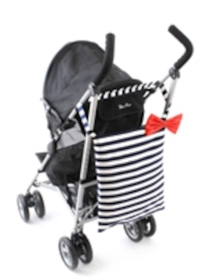 同柄の収納バッグは、単体で使っても可愛らしい