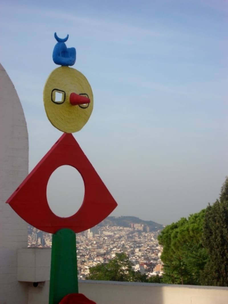 ミロ美術館テラス