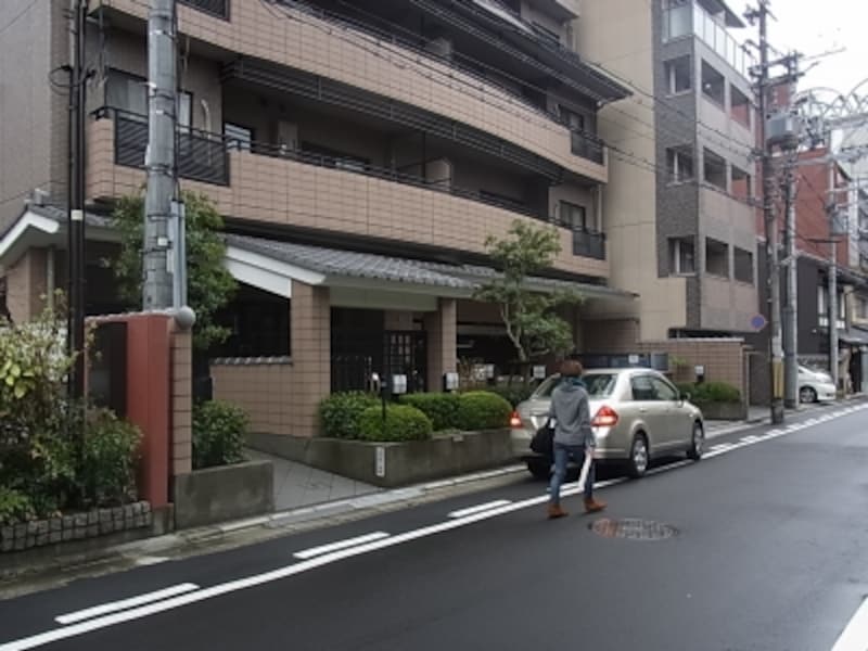 室町通沿いマンション