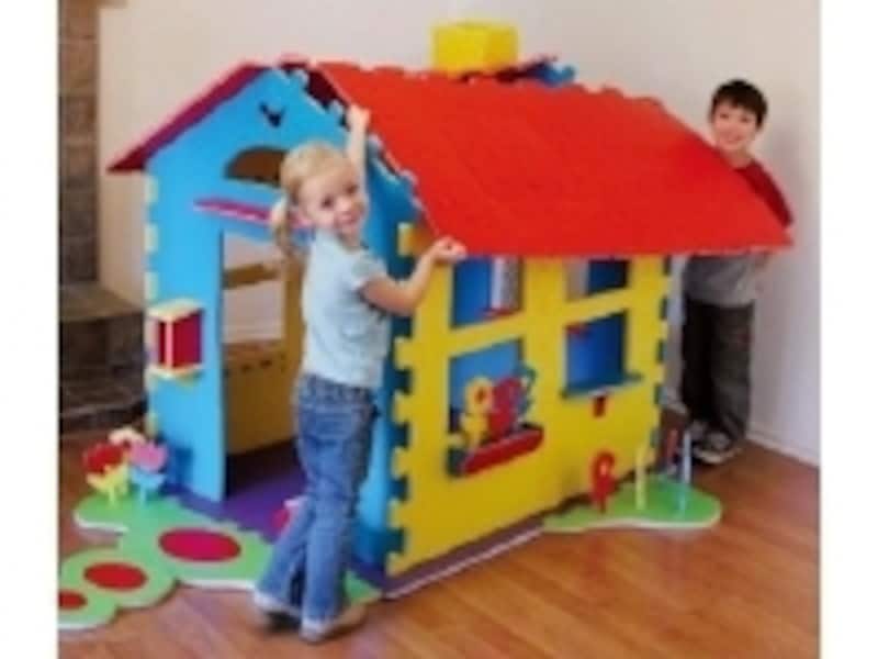 パズルのように組み合わせてはめ込むだけ