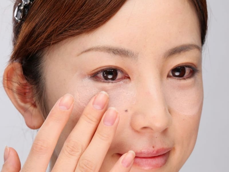 ファンデーションをON