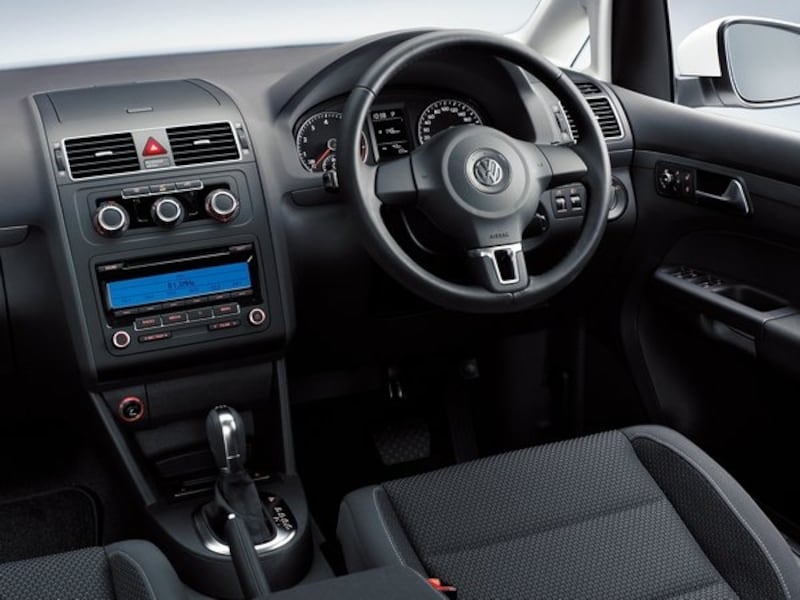 フォルクスワーゲンゴルフ トゥーラン