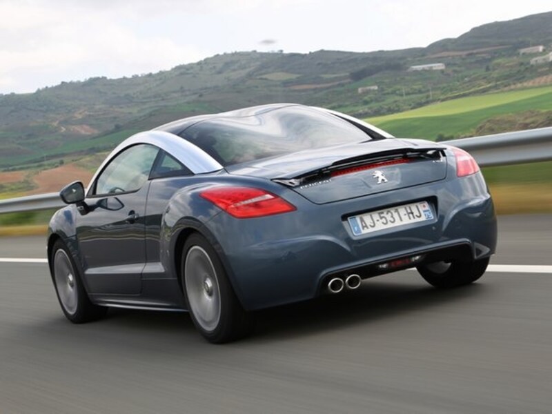 プジョーRCZ