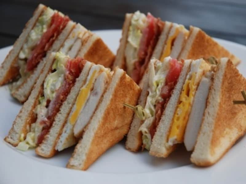 チキンクラブハウスサンド