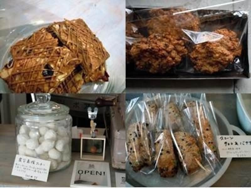 左上から時計回りに、黒糖アーモンドクッキー120円、オートミールクッキー (210円)、スコーン チョコ&バナナ(250円)、震災義援クッキー(100円)