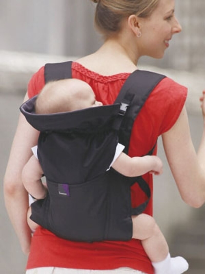 新生児期の横抱きにも対応するので、出産準備品として購入しても損はない