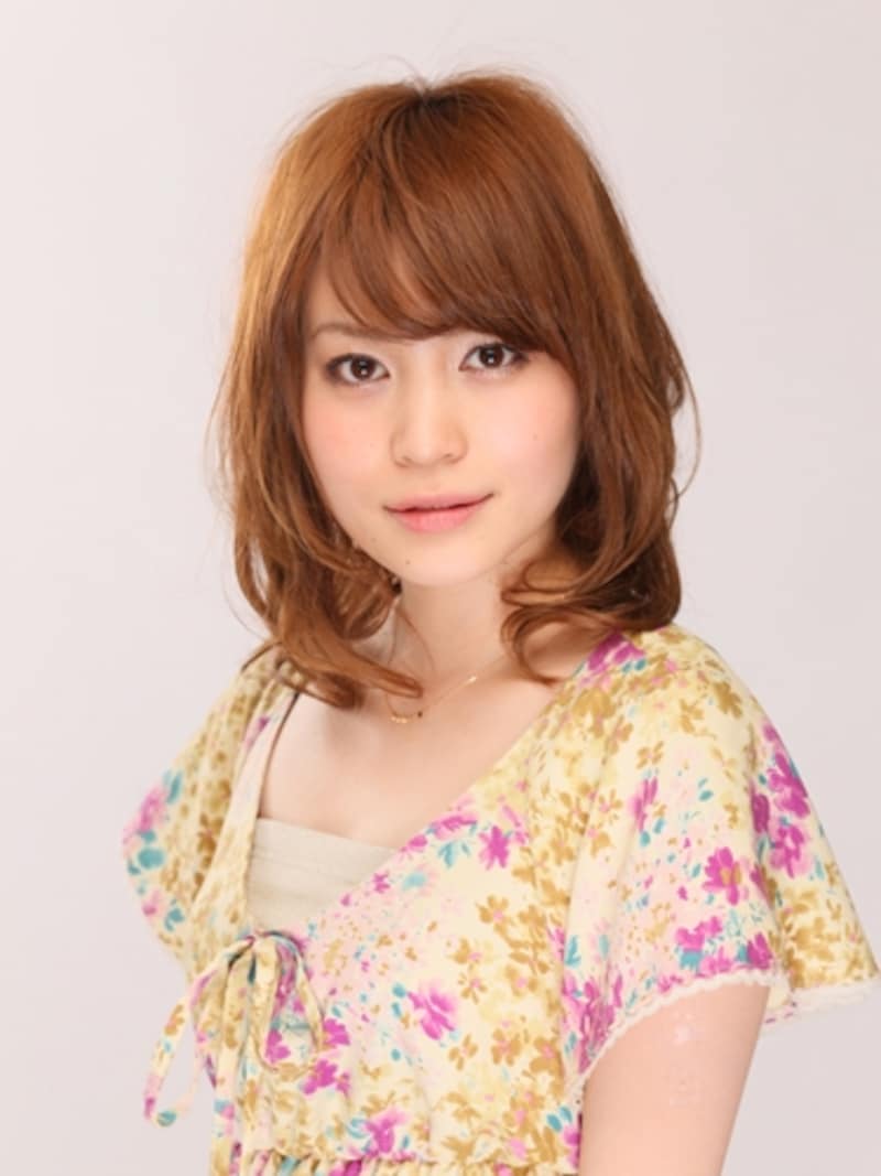 サラっとした質感で魅せるニュアンスヘア