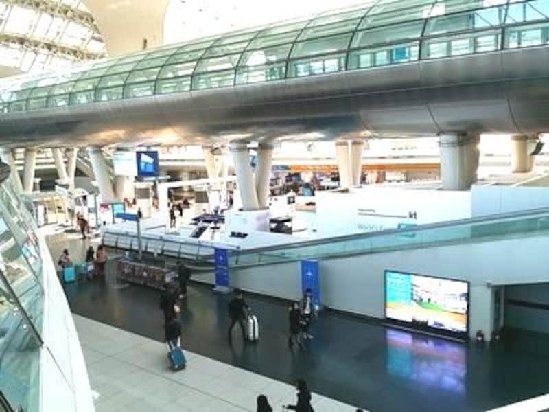 第1ターミナルからA'REXやKTXでの移動は、交通センターから出発です