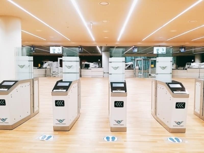 乗り換えミスを防ぐためのシステムも各所に設置していま