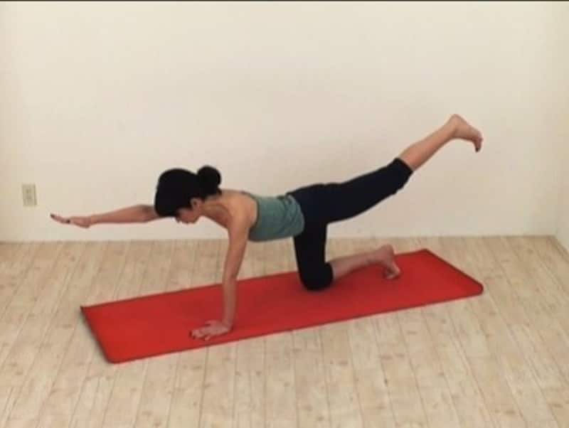 股関節ストレッチエクササイズ４