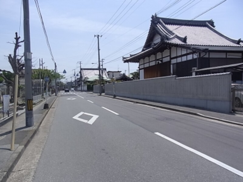 お寺も多い、明石駅の南側