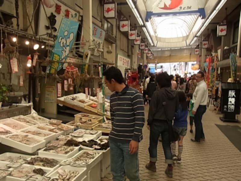 お魚いっぱい魚の棚＠明石