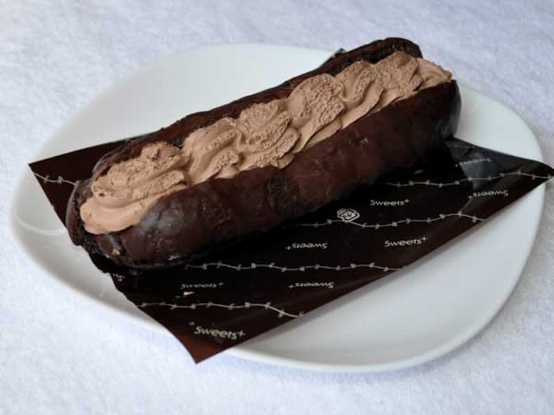 ファミリーマートundefined俺のエクレア