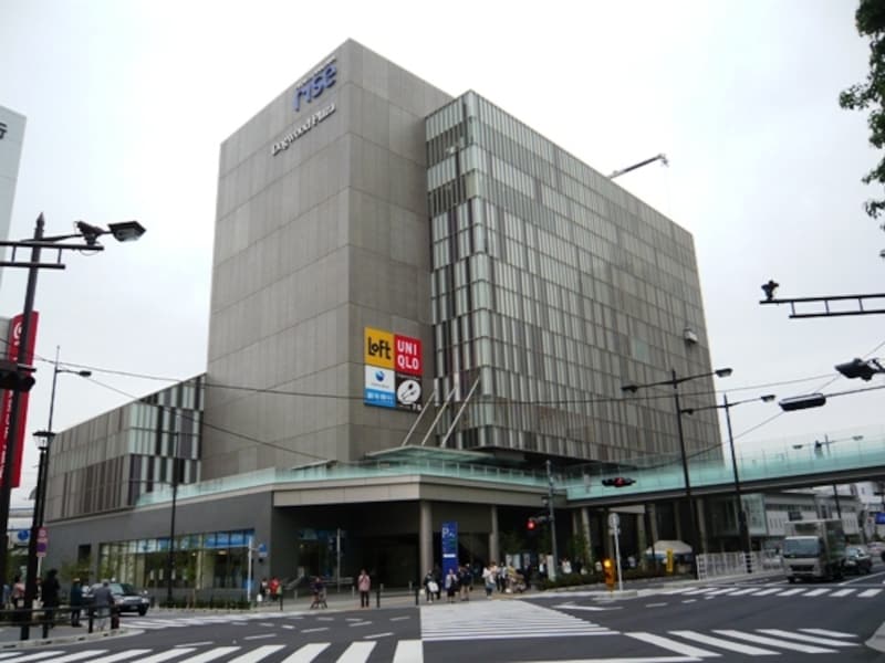 ドッグウッドプラザ