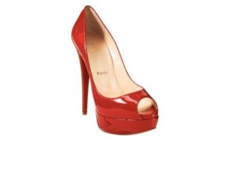 ルブタンも日本より割安！