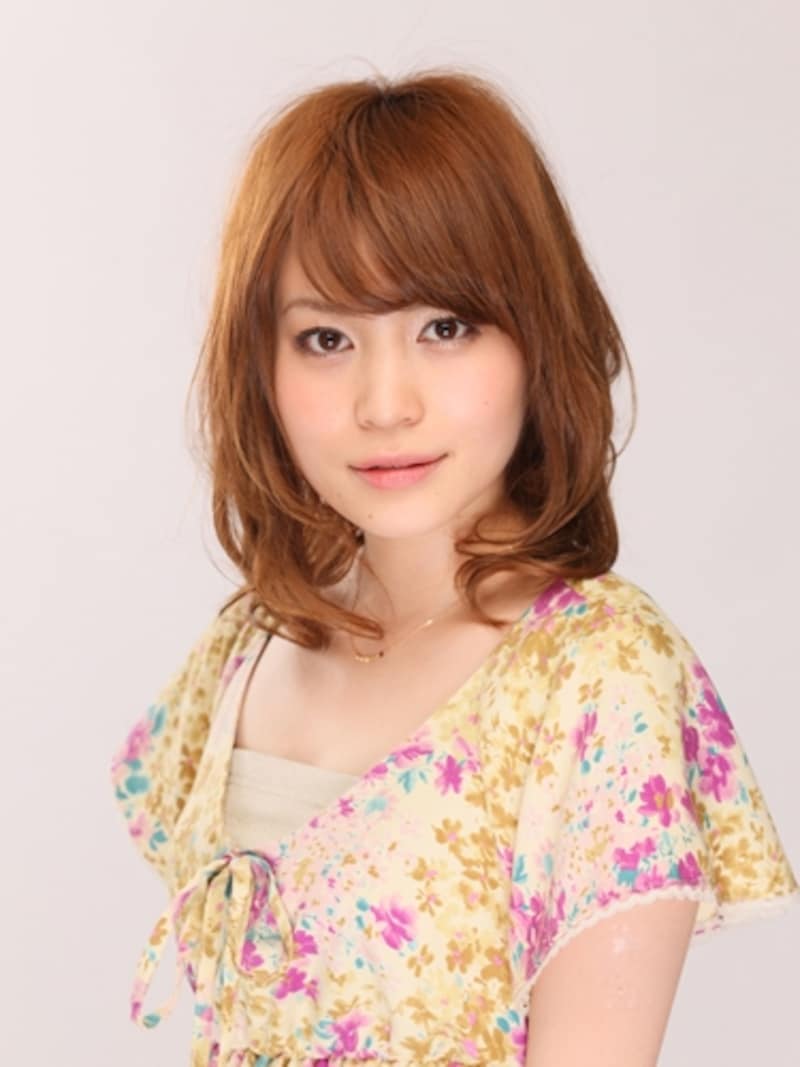 サラっとした質感で魅せるニュアンスヘア