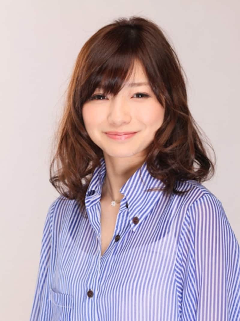 ナチュラルなうねりが新鮮！ロングヘア