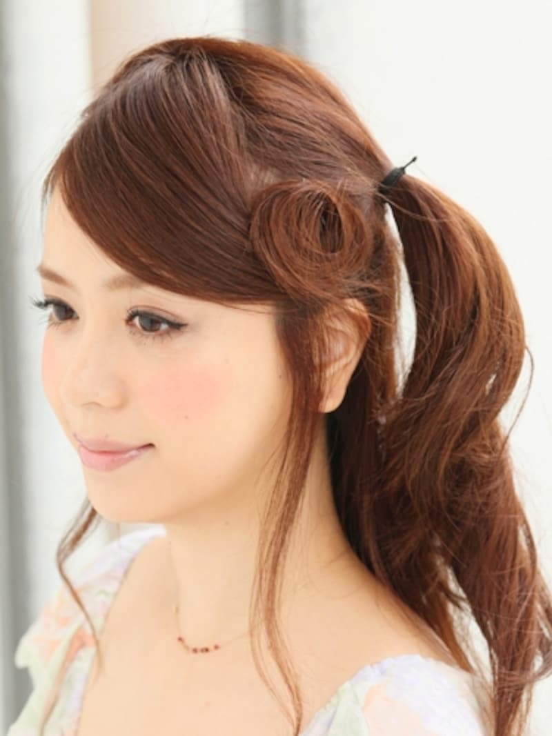 くるっと丸まった輪っかの毛束がキュート