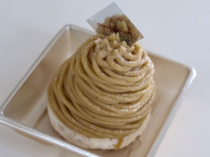 栗の匠モンブラン　富士山　525円