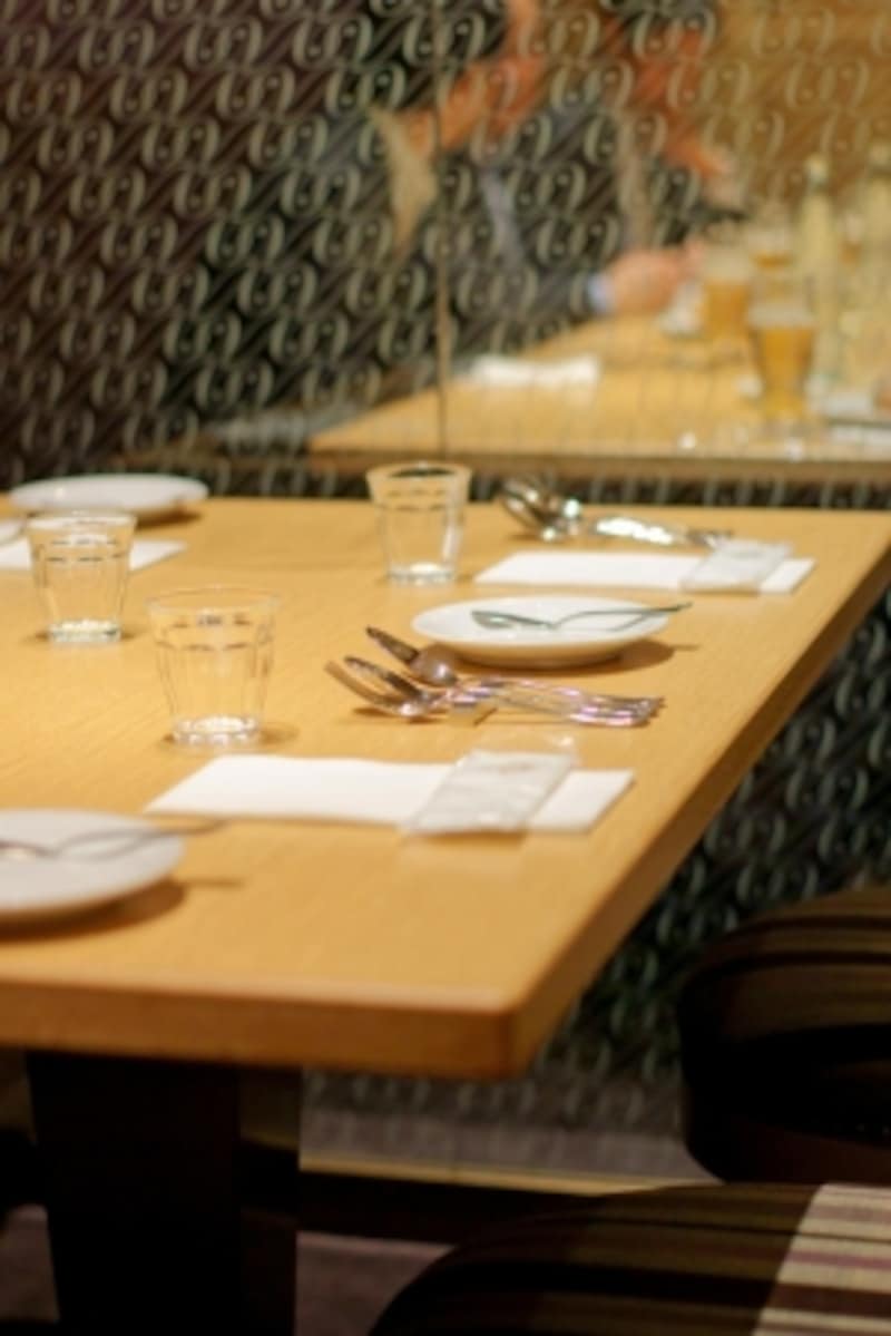 ビストロ ヴァリエの店内