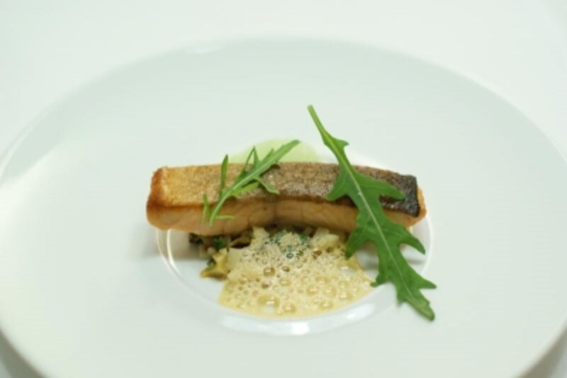 北海道産トキシラズ　サフランソース