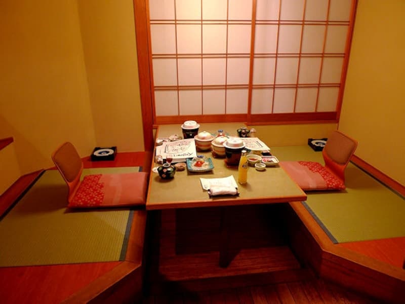四万たむら料亭山桜個室食事処