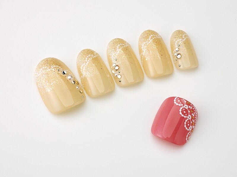 大人の女性に似合うエレガントネイル