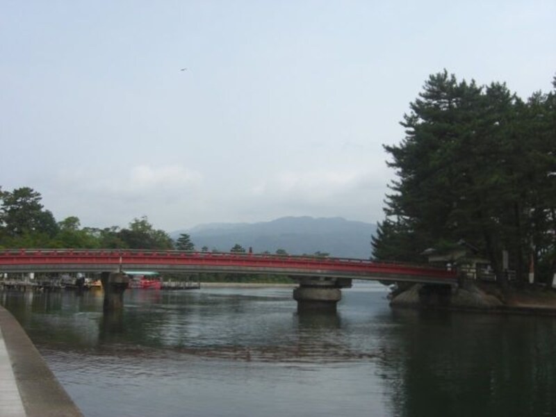 廻旋橋