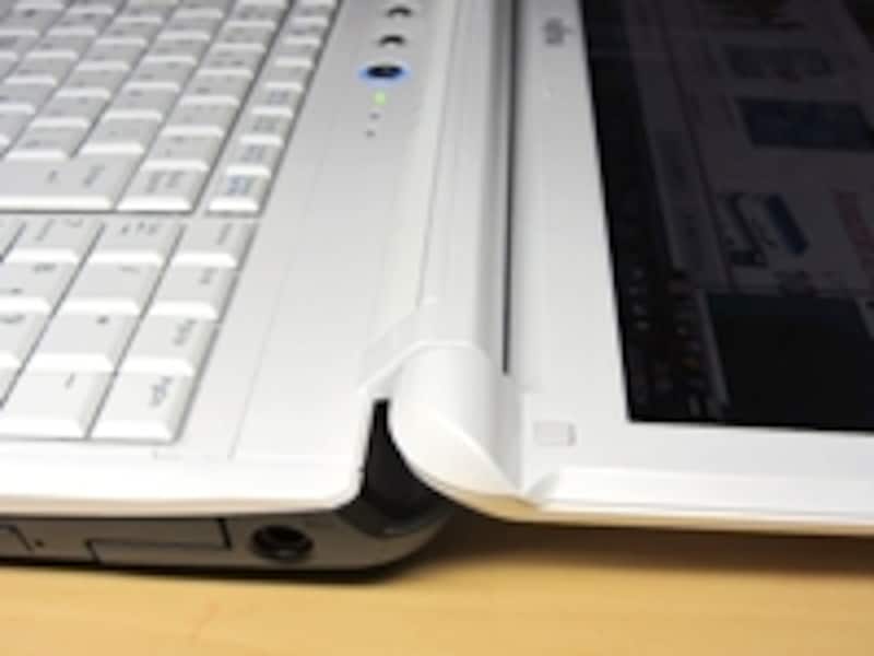 3/3 富士通 FMV-LIFEBOOK AH56/D [ノートパソコン] All About