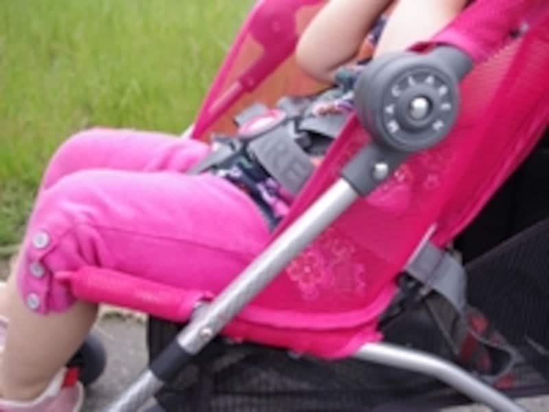 しっかり取り付けられたヒンジカバー